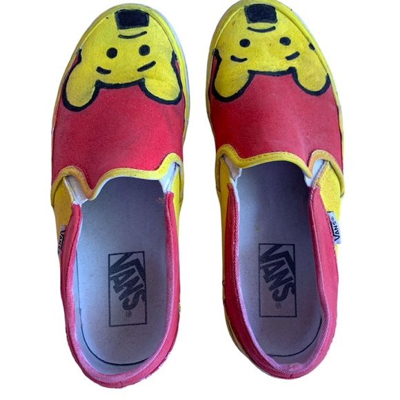 Custom Slip On Vans Womens Size 8 Winnie the Pooh Hand Painted - Picture 9 of 10